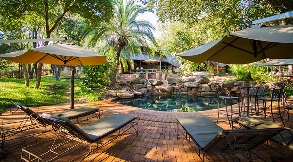 3 day victoria falls budget safari tour (2)