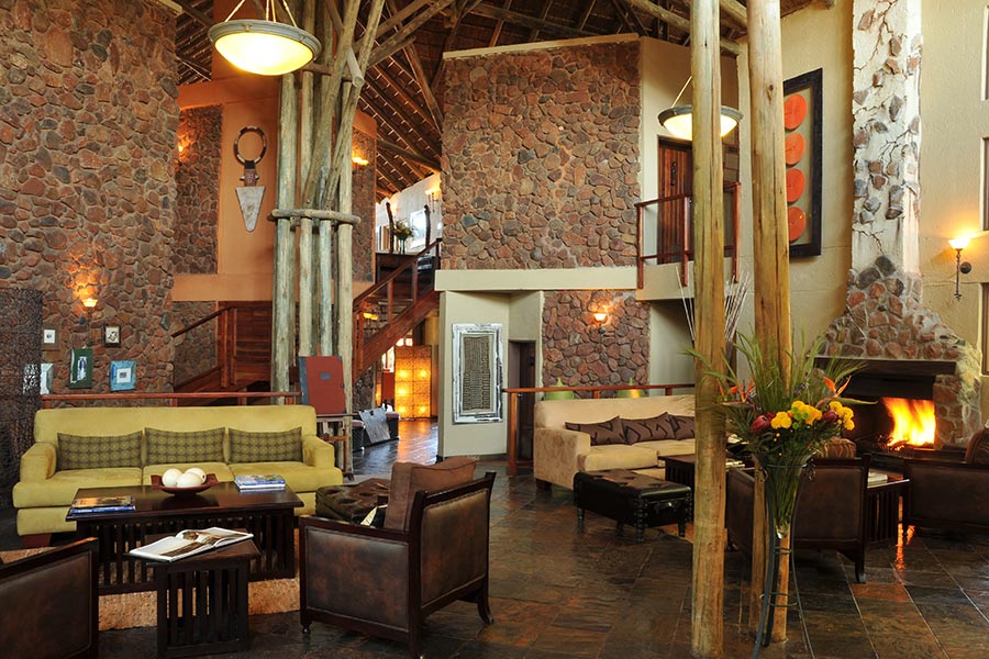 tau game lodge lounge