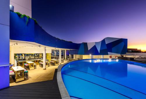 12 Days African Bush & Beach Safari - Sabi Sands Lodges Reservation 100 Hotel Sky Sandton, Johannesburg (4)