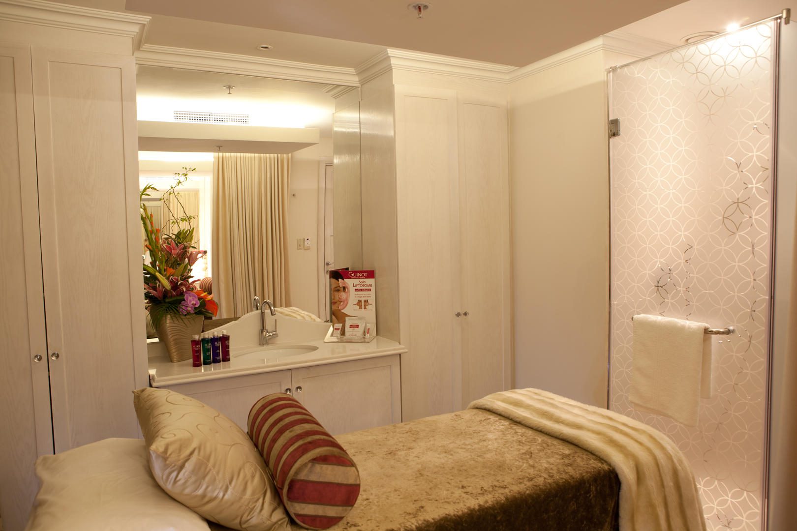 16 Day Southern Africa - The perfect holiday for couples & families 79 The Michelangelo Spa