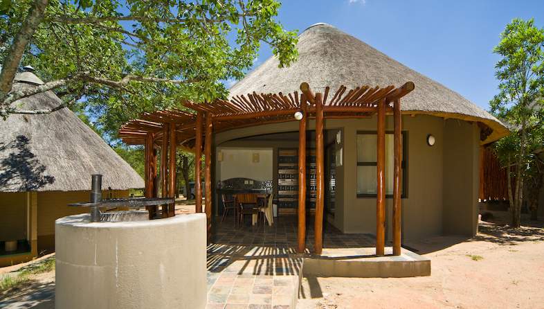 4 Day Kruger National Park Budget Safari - Sabi Sands Game Reserve 40 pretoriuskop rest camp accomodation exterior and braai facilities 786x446