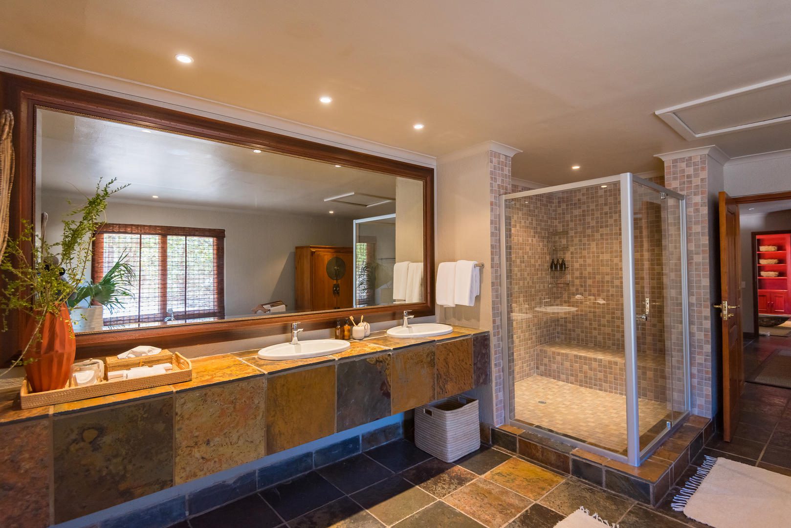 10 Best Safari Lodges in Kruger National Park for 2025 - Luxury Kruger Safari Lodges 67 Simbavati River Sands