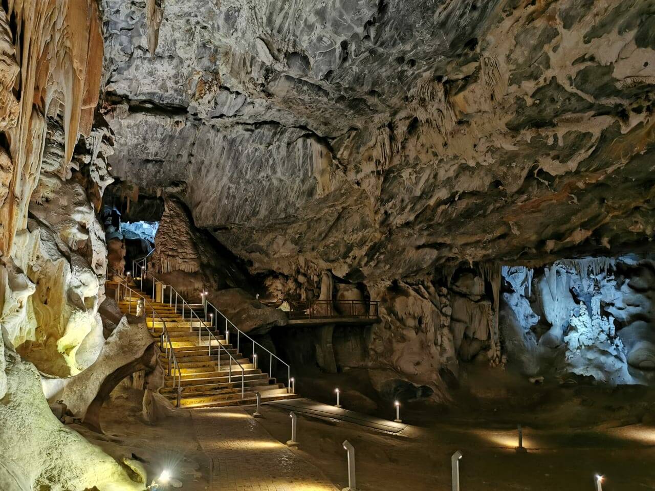 The Best of The garden Route - 4 Day Guided Tour - Cape Town Tour 84 cango caves jfif knysna