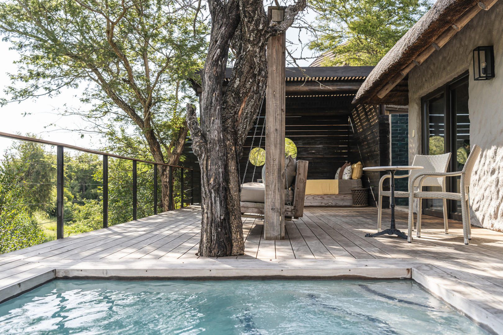 Honeymoon Suite