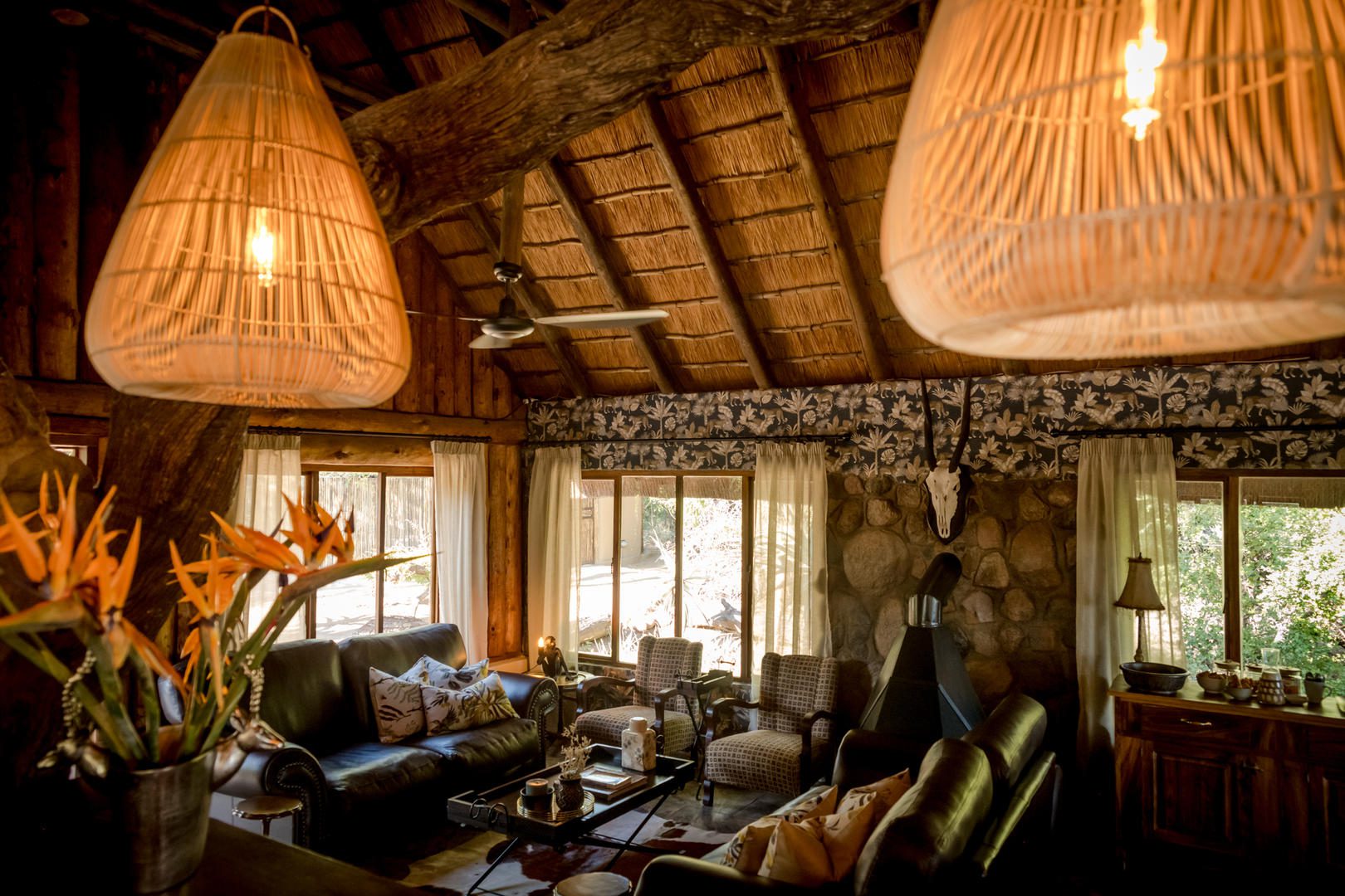 Umkumbe Bush Lodge - Sabi Sands Lodges Reservations - Kruger National Park - South Africa 10 Lodge Interiors