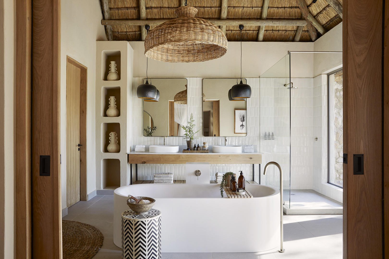 Londolozi Founders Camp - Sabi Sands Game Reserve - Kruger National Park 17 Londolozi Founders Camp Superior Family Chalet Bathroom