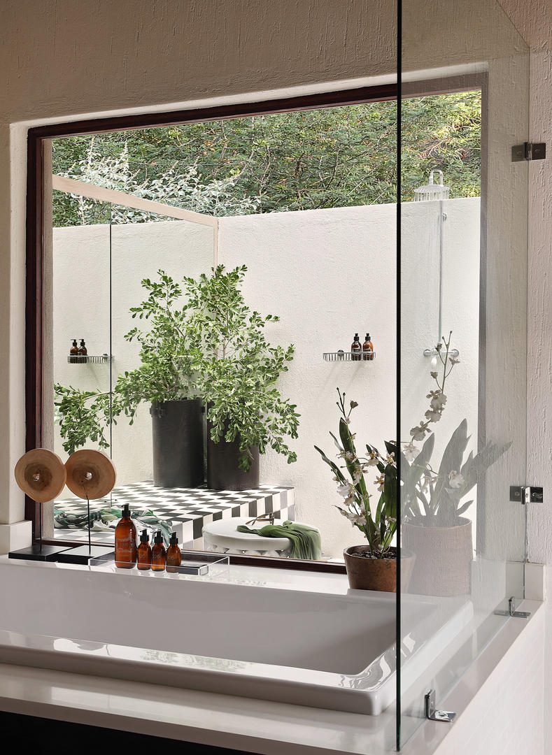 Londolozi Pioneer Camp - Sabi Sands Game Reserve - Kruger National Park 12 Londolozi Pioneer Camp Bathroom