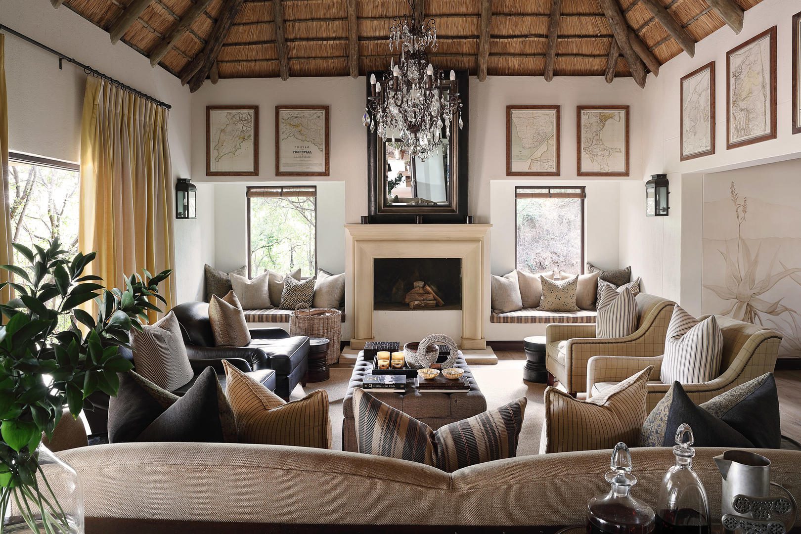 Londolozi Pioneer Camp - Sabi Sands Game Reserve - Kruger National Park 17 Londolozi Pioneer Camp Explorer Lounge