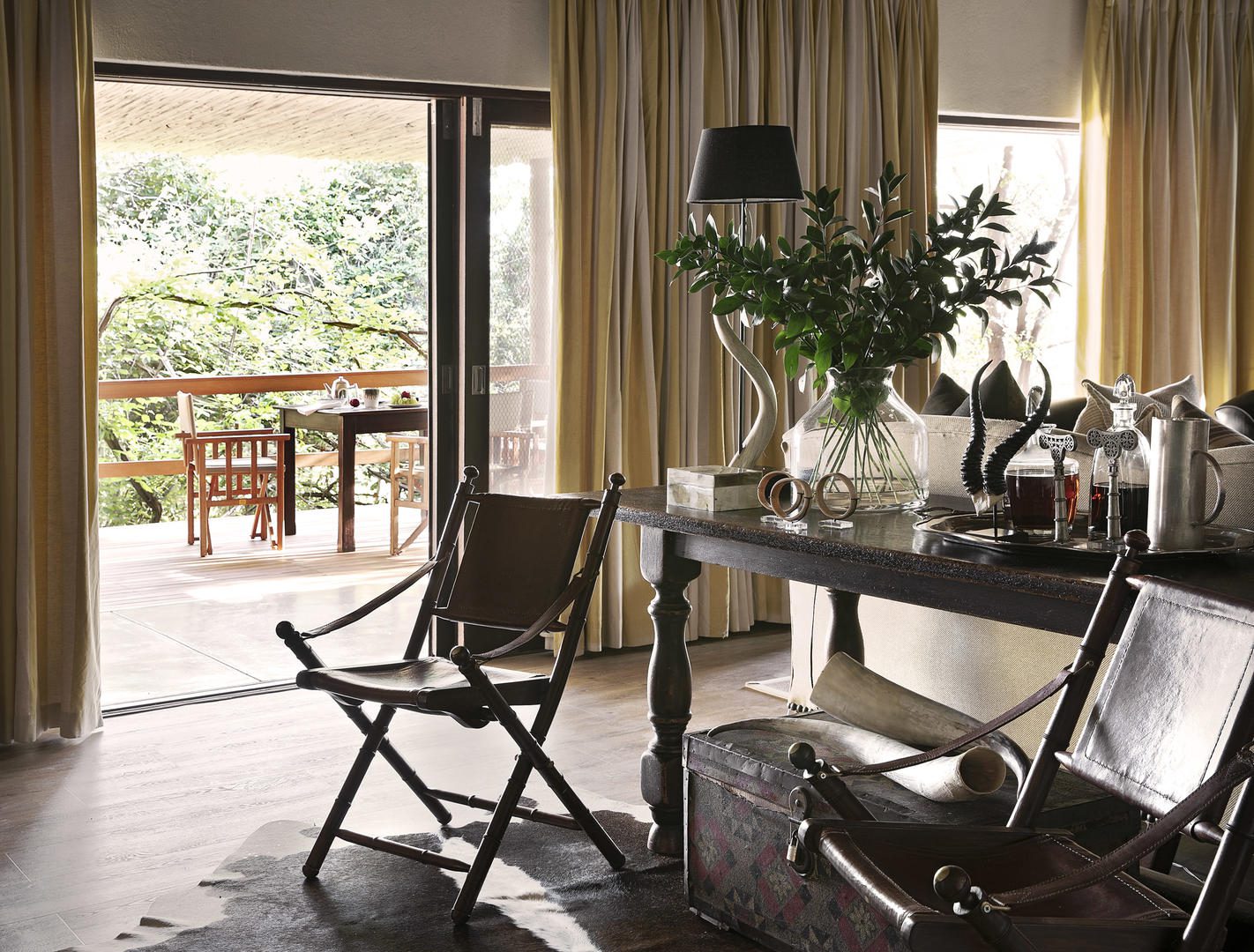 Londolozi Pioneer Camp - Sabi Sands Game Reserve - Kruger National Park 18 Londolozi Pioneer Camp Explorer lounge ()