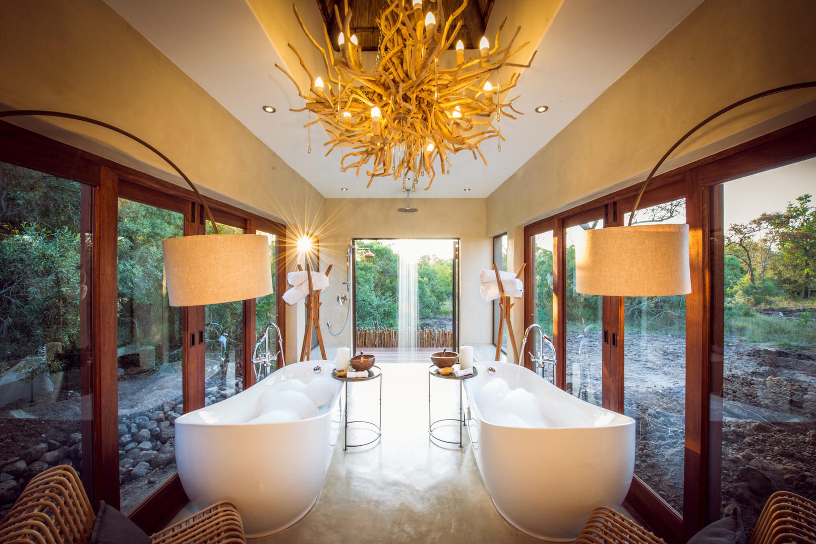Sabi Sabi Bush Lodge - Sabi Sands Lodges Reservations - Sabi Sands Game Reserve 51 Luxury Villa Bathroom