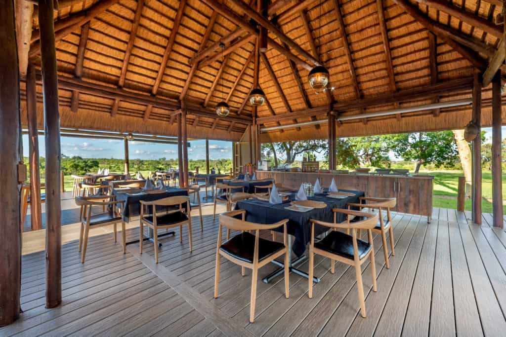 Nkorho Bush Lodge - Sabi Sands Game Reserve - Reservations 12 Nkorho Bush Lodge bar