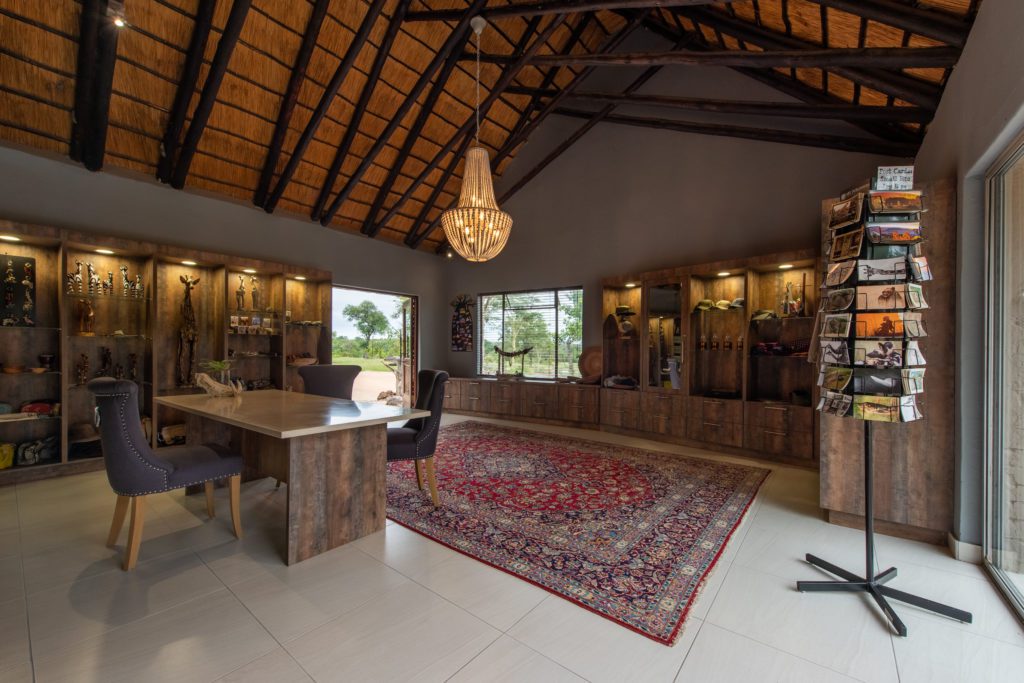 Nkorho Bush Lodge - Sabi Sands Game Reserve - Reservations 13 Nkorho Bush Lodge curio shop