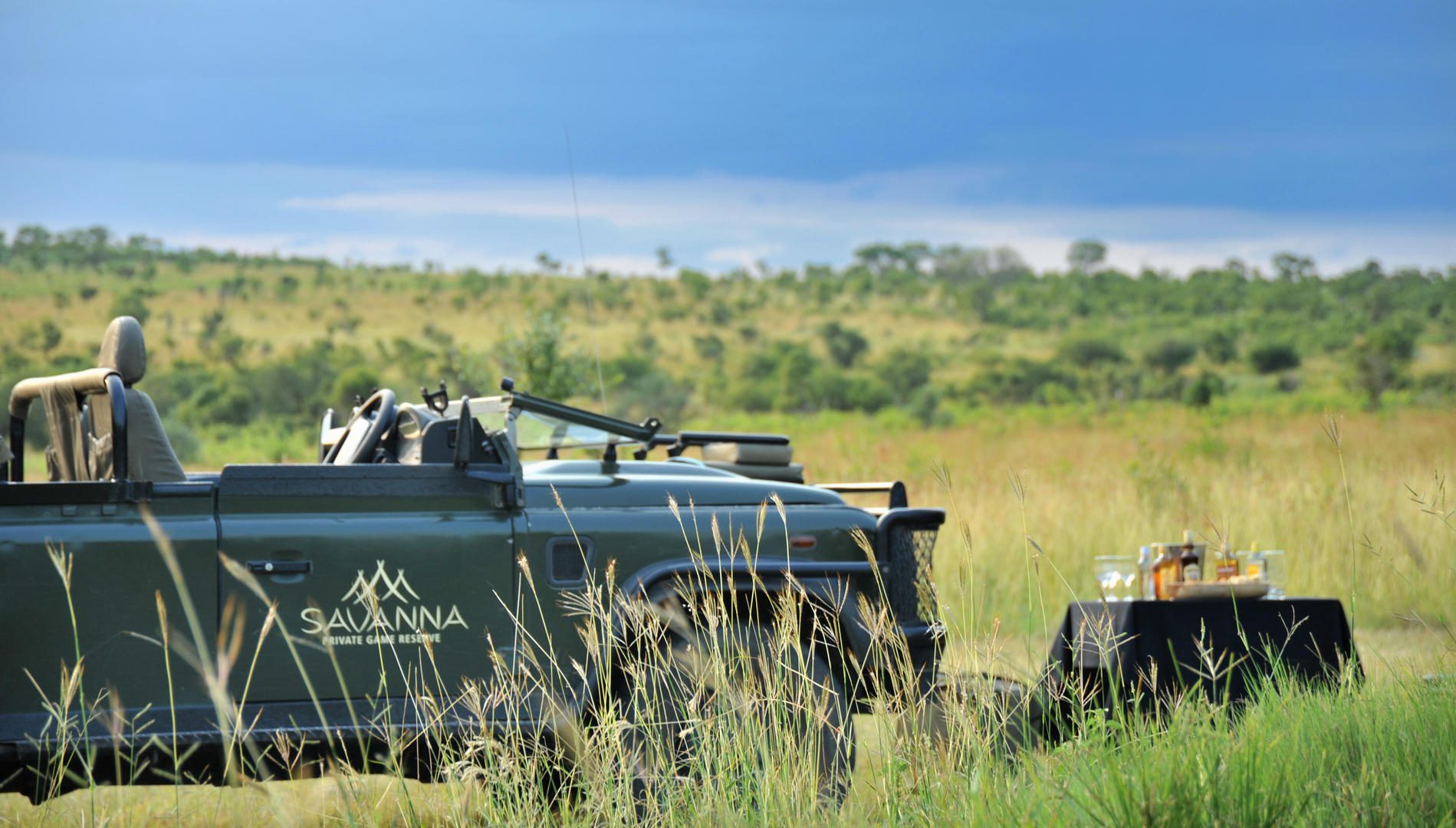 Savanna Private Lodge - Sabi Sands Game Reserve - Kruger National Park 57 Sundowners during your evening game drive