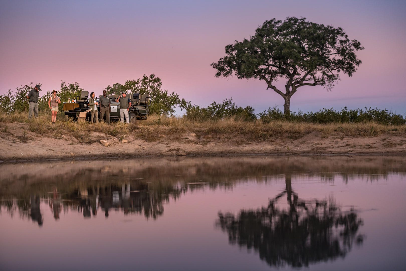 Umkumbe Bush Lodge - Sabi Sands Lodges Reservations - Kruger National Park - South Africa 26 The Safari Sundowner Experience