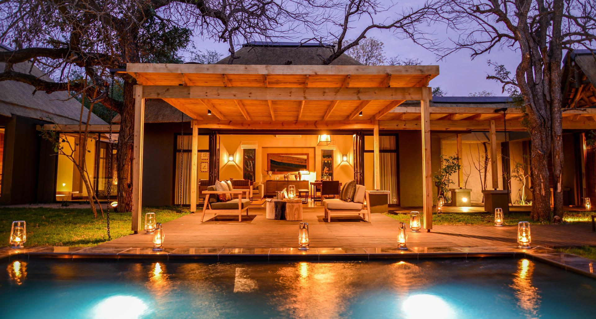 lion sands hinkwenu residence night time