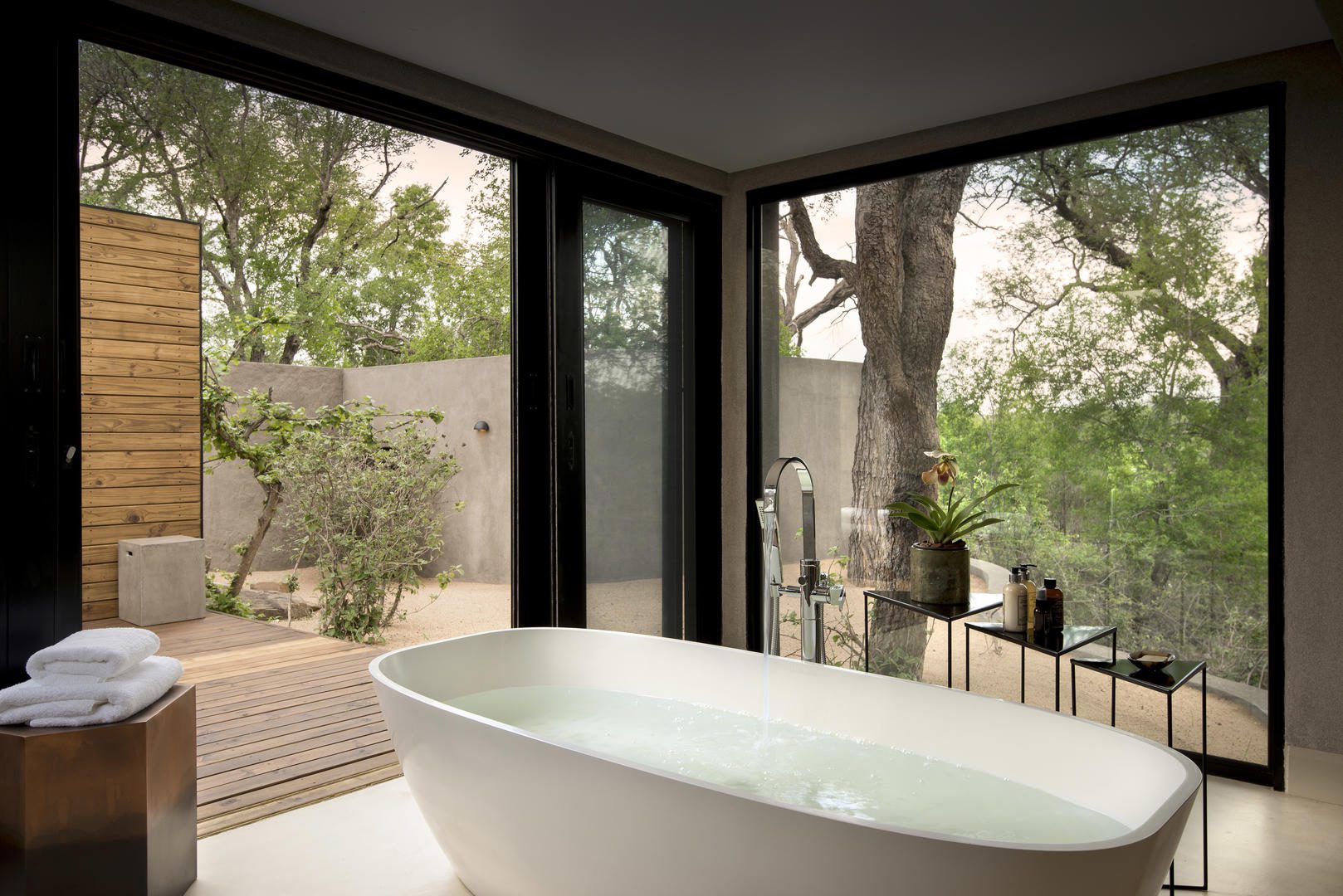 Lion Sands Ivory Lodge - Sabi Sands - Kruger National Park 15 lion sands ivory lodge villa en suite bathroom