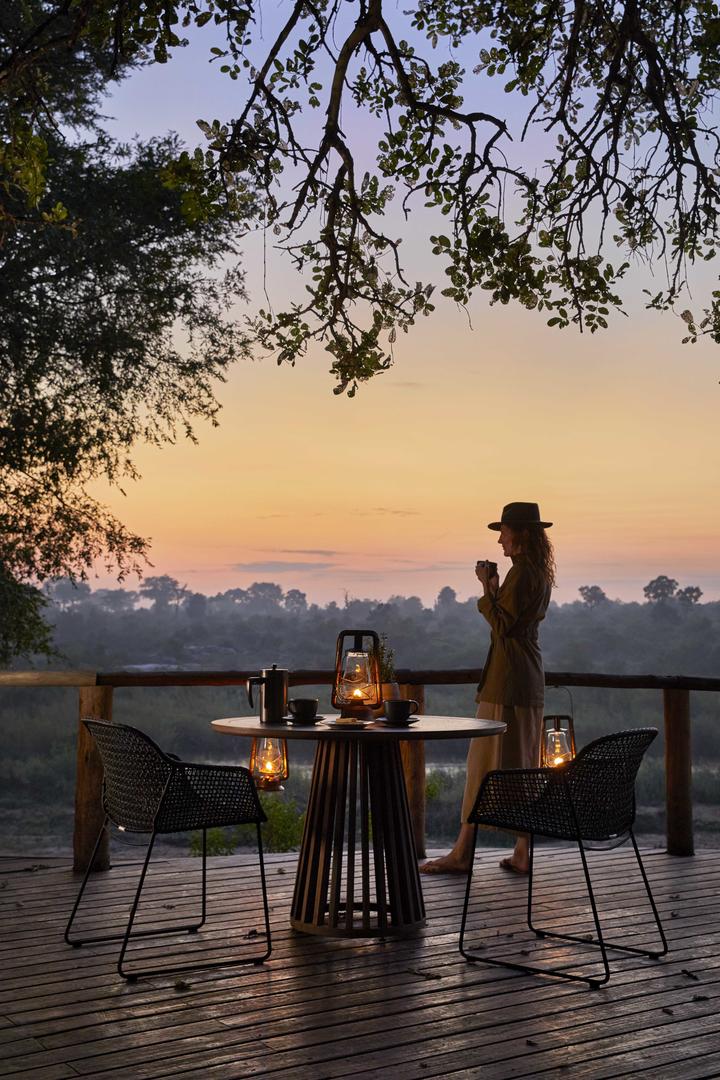 Lion Sands Ivory Lodge - Sabi Sands - Kruger National Park 21 lion sands ivory lodge sunrise from main deck