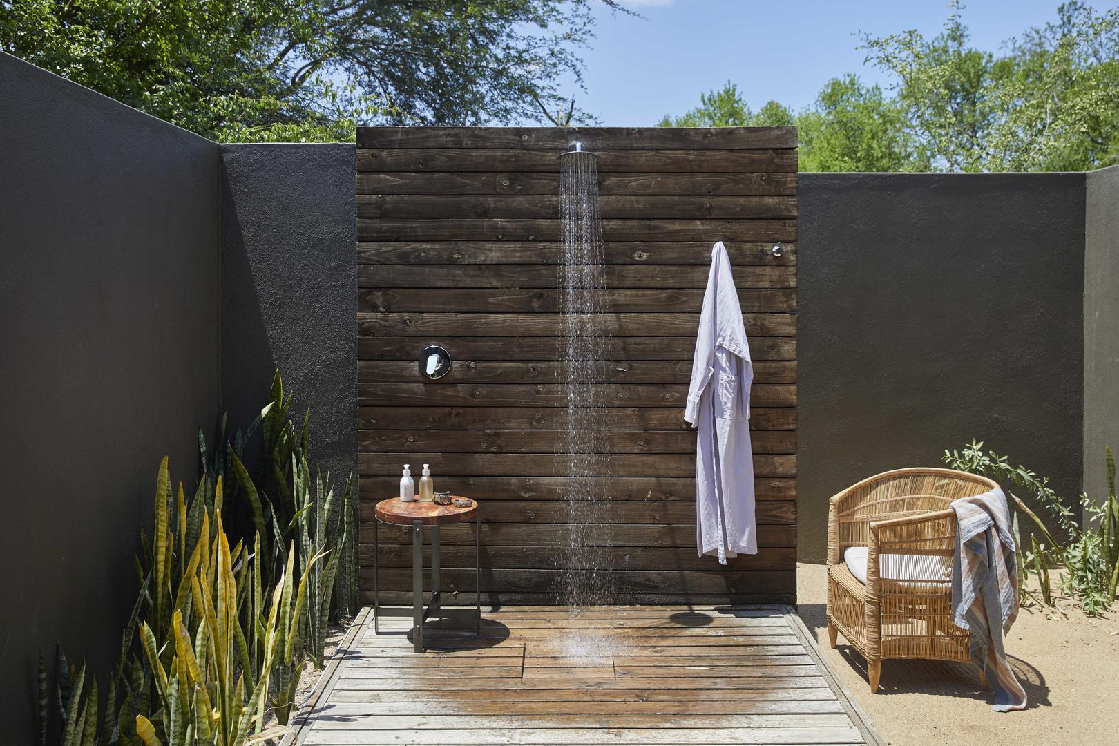 Lion Sands Tinga Lodge - Sabi Sands - Kruger National Park 75 lion sands tinga lodge hinkwenu residence outdoor shower