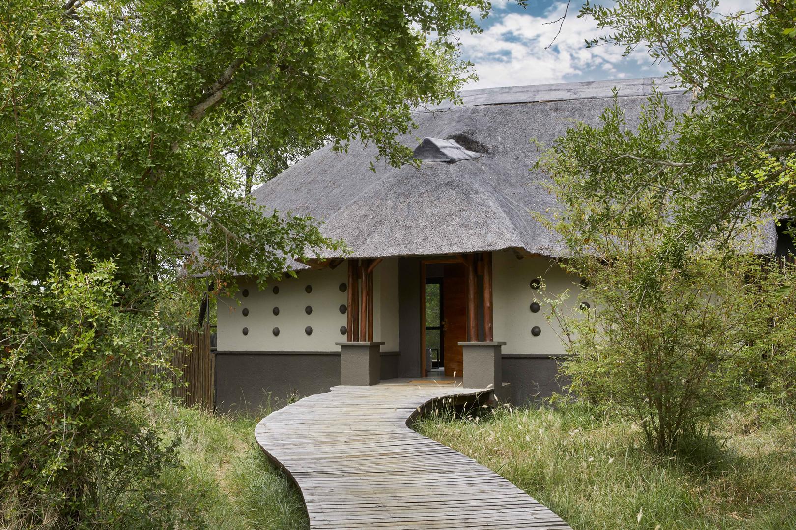 Lion Sands Tinga Lodge - Sabi Sands - Kruger National Park 5 lion sands tinga lodge suite exterior entrance