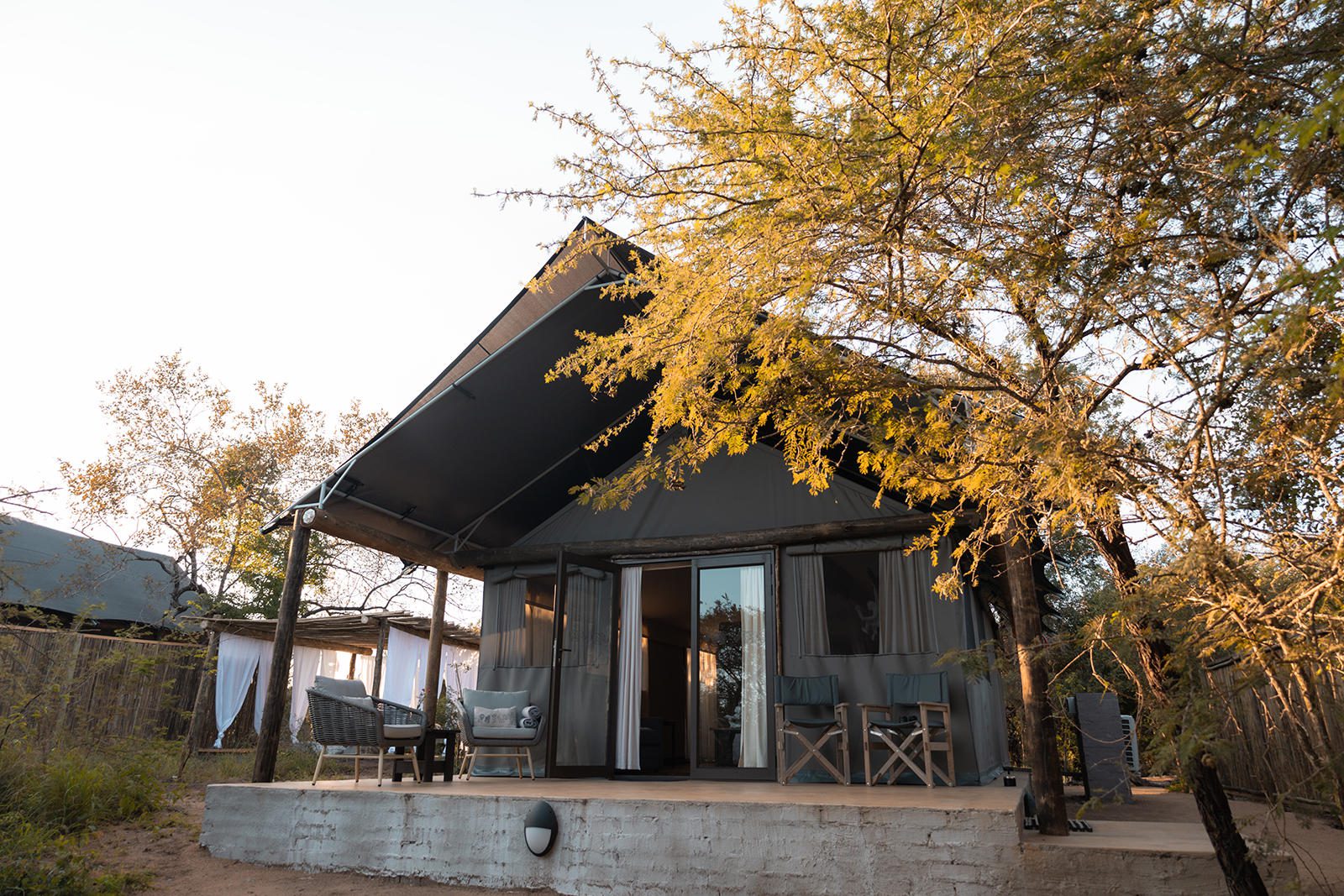 Umkumbe Bush Lodge - Sabi Sands Lodges Reservations - Kruger National Park - South Africa 22 stars of africa umkumbe bush lodge monkeythorn