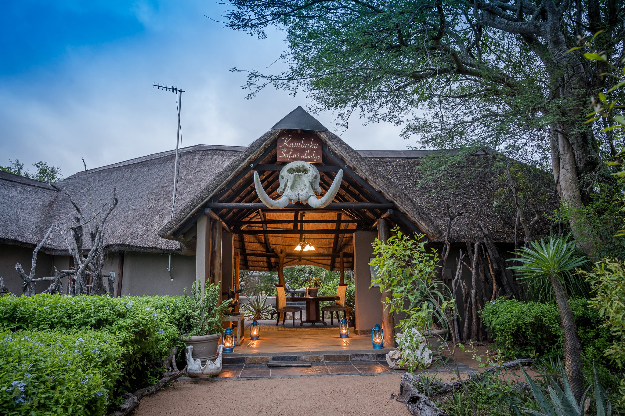 Kambaku Safari Lodge - Timbavati Private Reserve - Sabi Sands Lodges Reservations 43 Reception