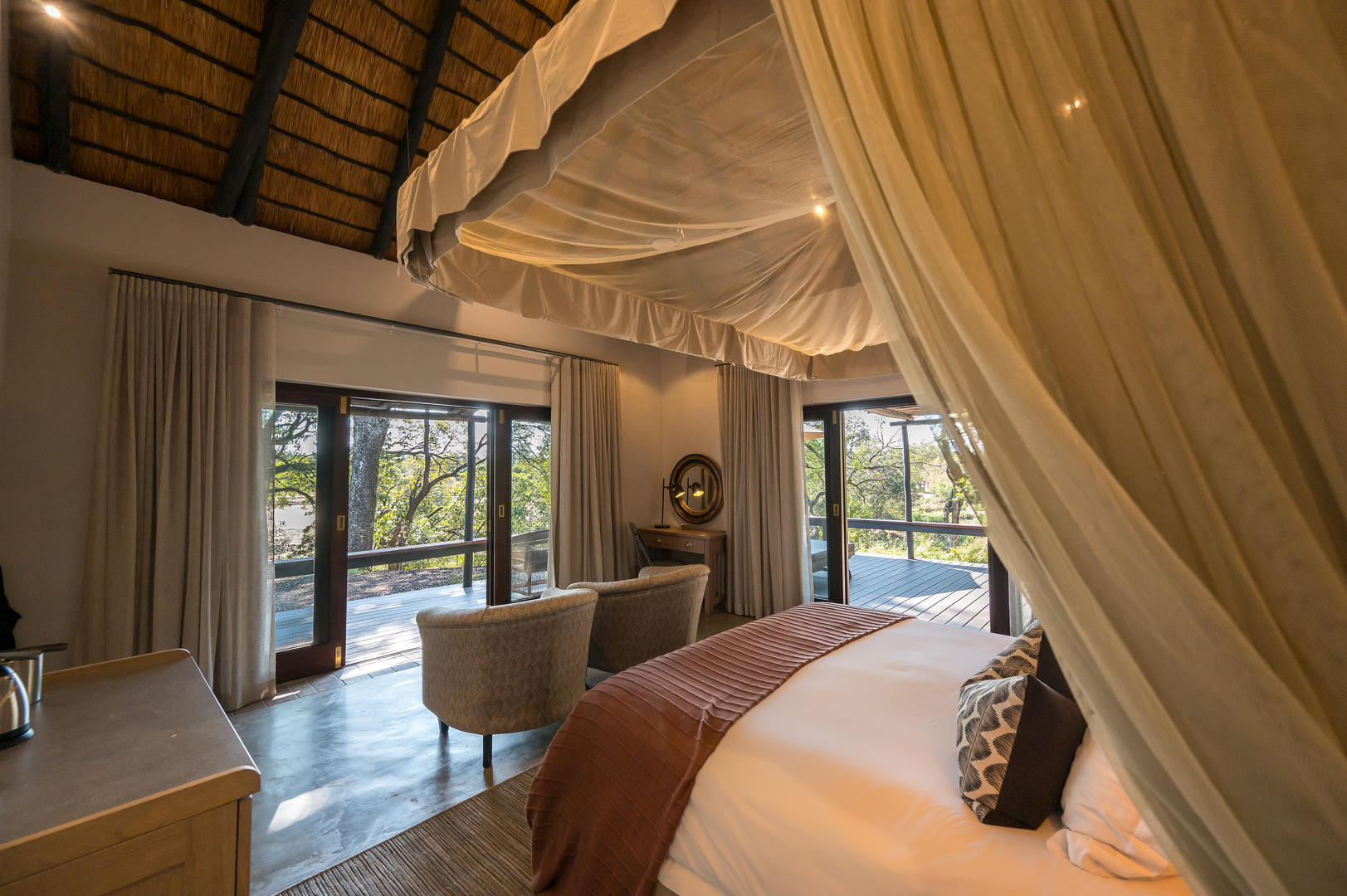 Inyati Game Lodge - Sabi Sands Game Reserve - Kruger National Park 43 Inyati Game Lodge Sabi Sand Nature Reserve ()