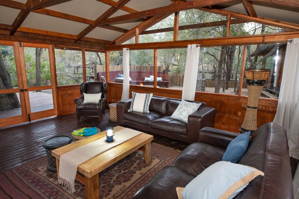 ndzhaka safari camp lounge