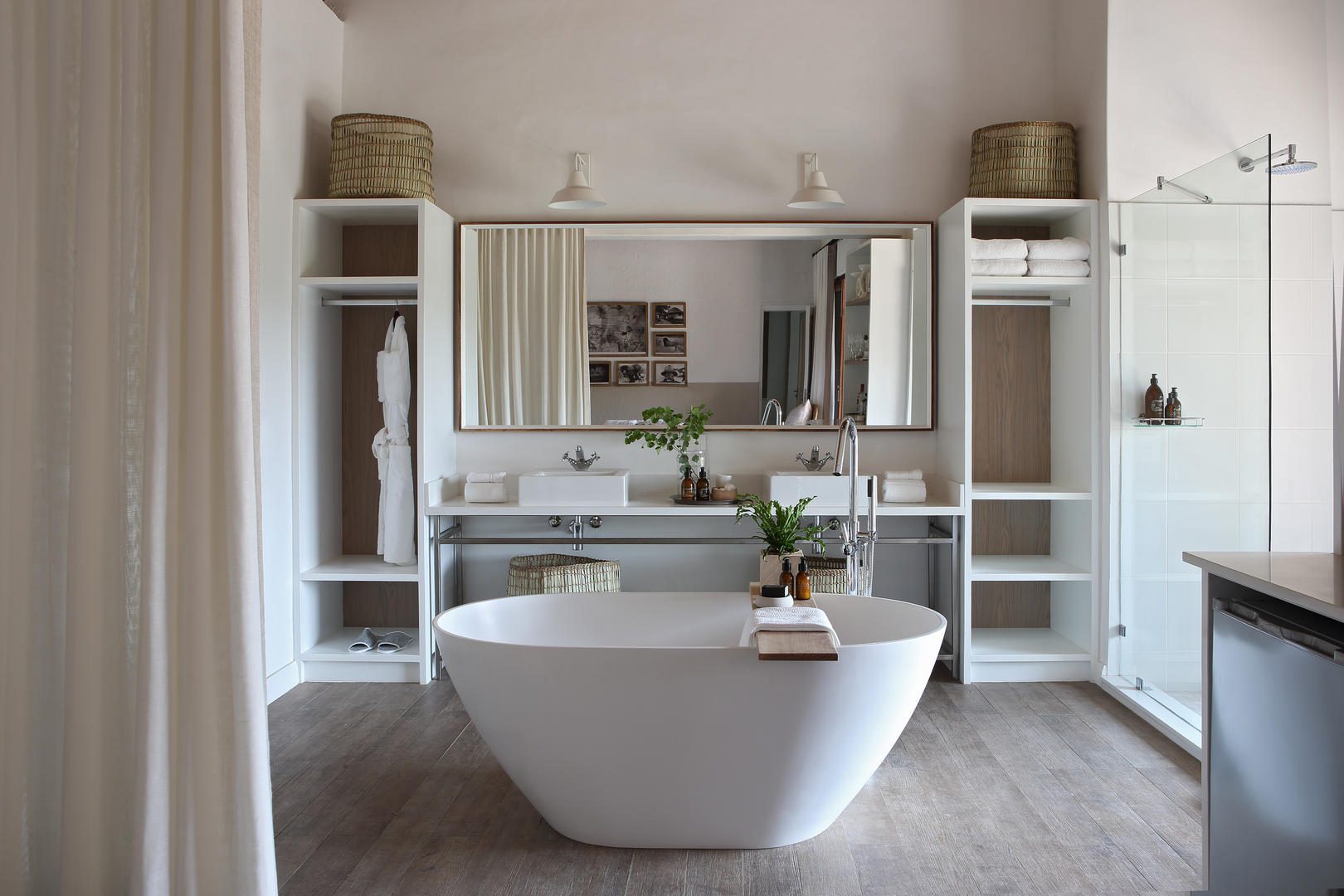 varty suite