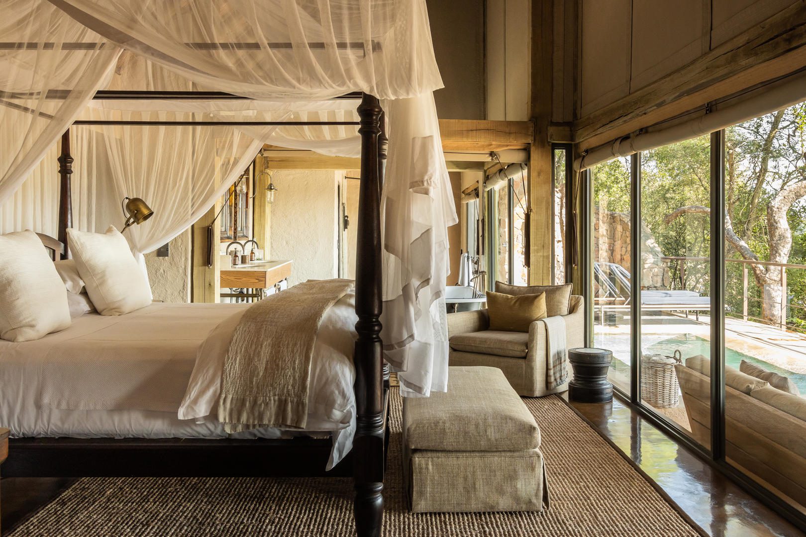 Suite Interior