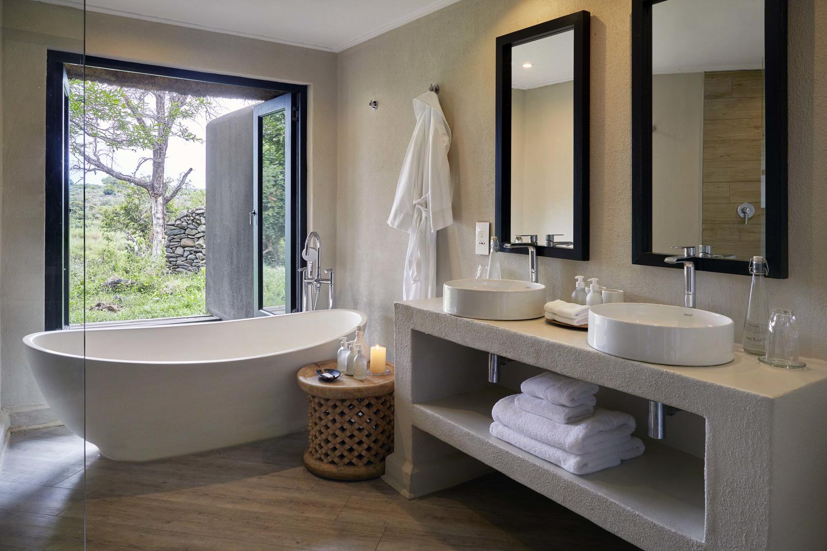 lion sands river lodge luxury room bathroomjpg
